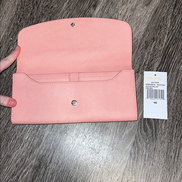 NWT Michael Kors Juliana Large Envelope Wallet - Picture 3 of 11